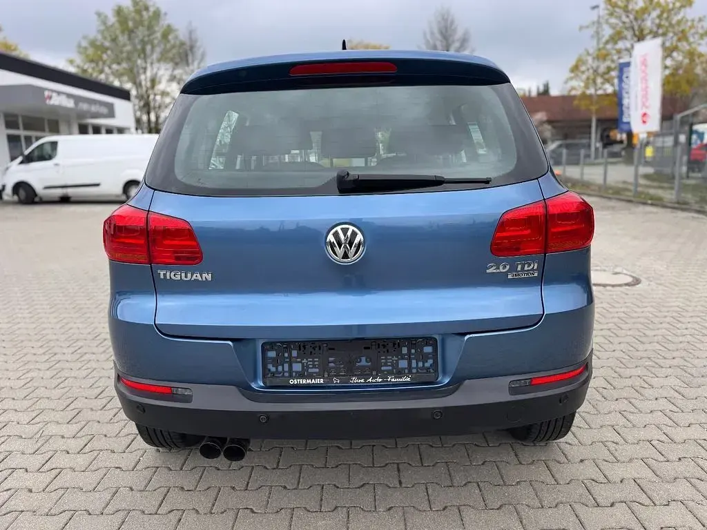 Gebraucht VW Tiguan Trendline 140 PS (102 kW) 2015 Blau SUV