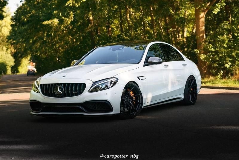 Weiß Gebraucht 2015 Mercedes C63S AMG AMG Limousine | 41.999 € (Teuer) - Bild 1/4