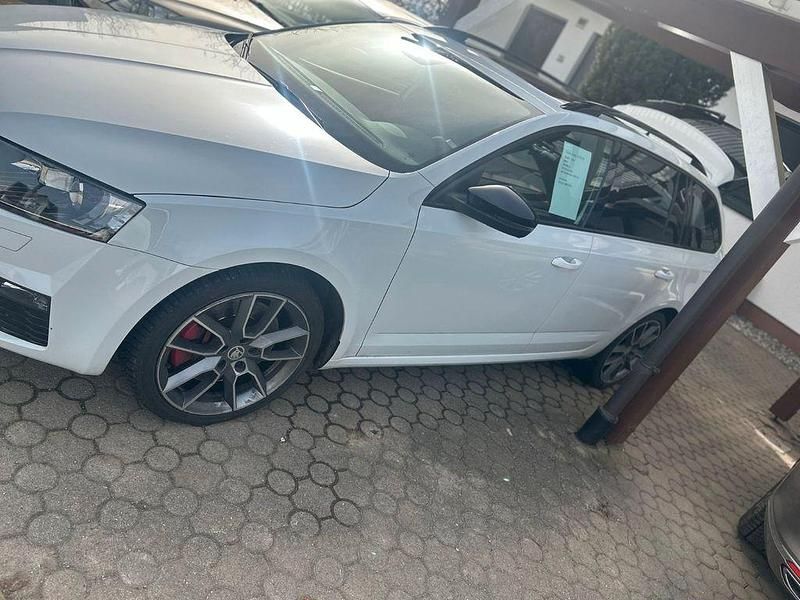 Gebraucht Skoda Octavia RS 184 PS (135 kW) 2014 Weiß Kleinwagen