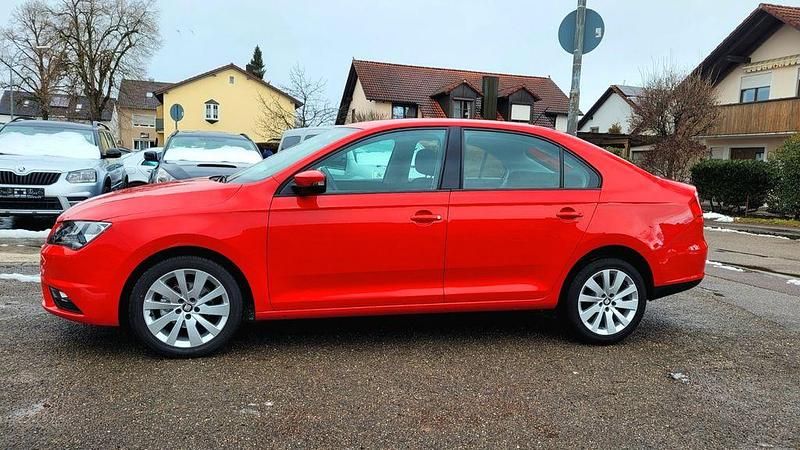 Gebraucht Seat Toledo Style 90 PS (66 kW) 2015 Rot Kleinwagen