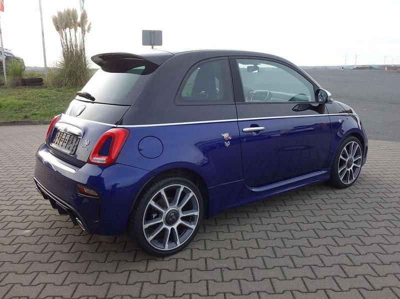 Gebraucht Abarth 595 Turismo 165 PS (121 kW) 2018 Bicol. scorpione schwarz/blau Kleinwagen