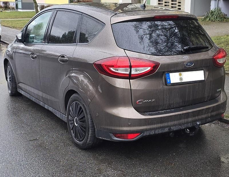 Gebraucht Ford C-MAX Business Edition 125 PS (91 kW) 2016 Braun Van / Kleinbus