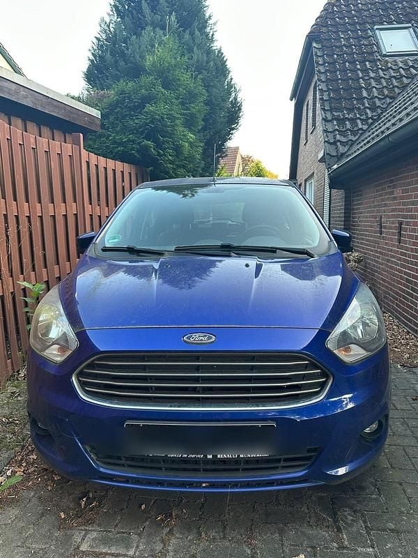 Blau Gebraucht 2017 Ford Ka Plus Cool & Sound Edition Kleinwagen | 5.500 € (Superpreis) - Bild 1/4