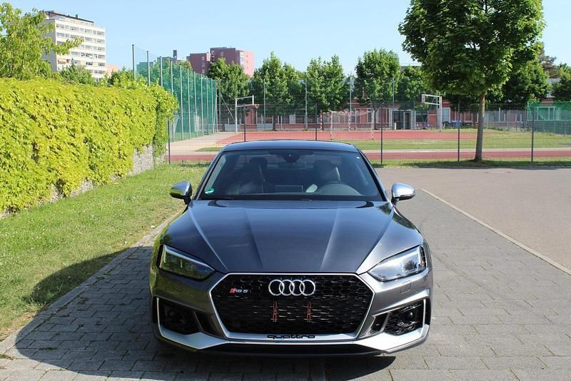 Grau Gebraucht 2019 Audi RS5 Ambiente Coupé | 45.999 € (Guter Preis) - Bild 1/4