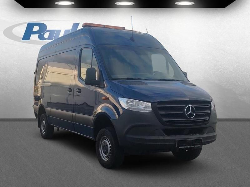 Gebraucht Mercedes Sprinter 163 PS (119 kW) 2021 Blau stahlblau Van