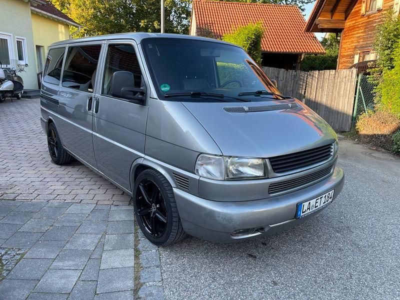 Second-hand VW Caravelle 140 CP (102 kW) 1998 Gri Van