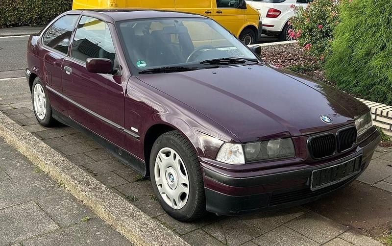 Gebraucht BMW 316 102 PS (75 kW) 1997 Violet Coupé