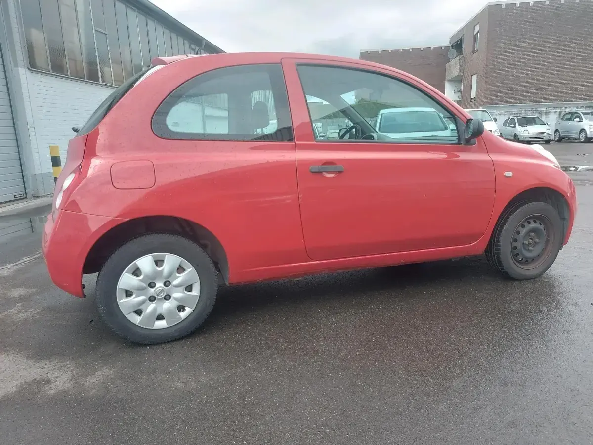 Gebraucht Nissan Micra 65 PS (47 kW) 2004 Rot Kleinwagen