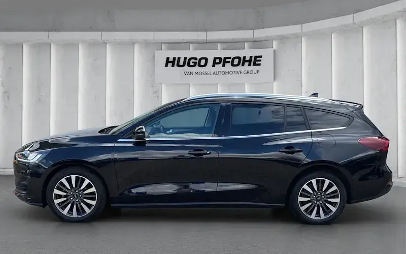 Gebraucht Ford Focus Style 125 PS (91 kW) 2023 Schwarz Kombi