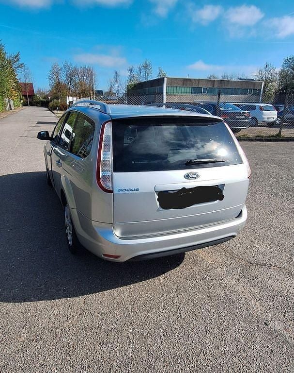 Usata Ford Focus 101 CV (74 kW) 2010 Argento Berlina