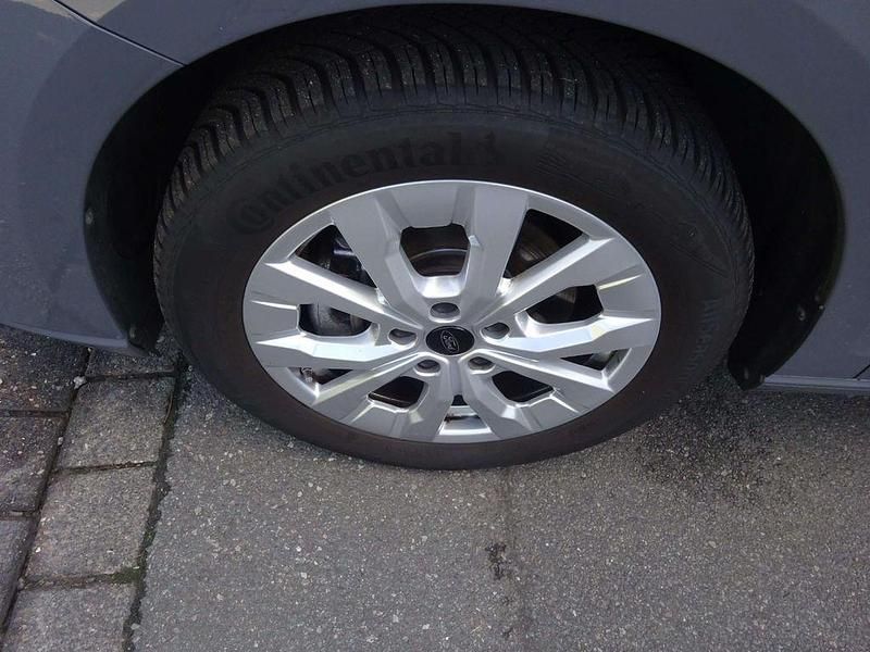 Gebraucht Ford Tourneo Titanium 116 PS (85 kW) 2024 Comet grey Van / Kleinbus