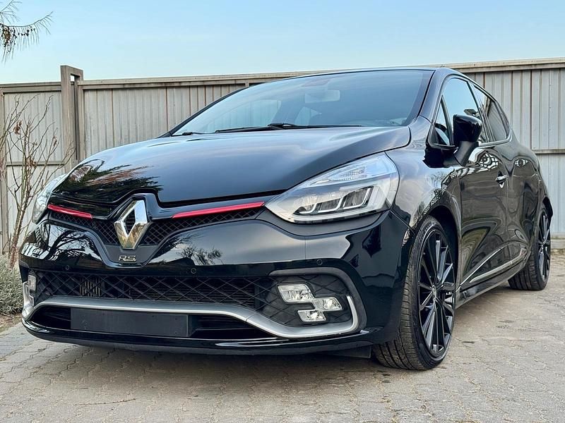 Gebraucht Renault Clio IV Trophy 220 PS (161 kW) 2017 Schwarz Kleinwagen