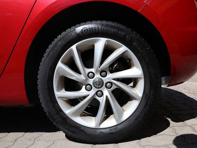 Gebraucht Opel Astra Edition 145 PS (106 kW) 2021 Rot Limousine