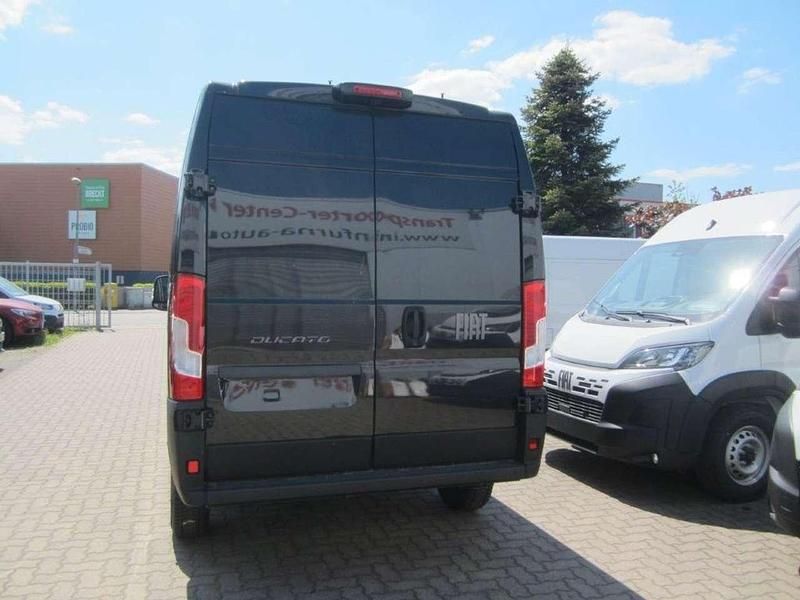 Neu Fiat Ducato 179 PS (131 kW) 2025 Schwarz Van