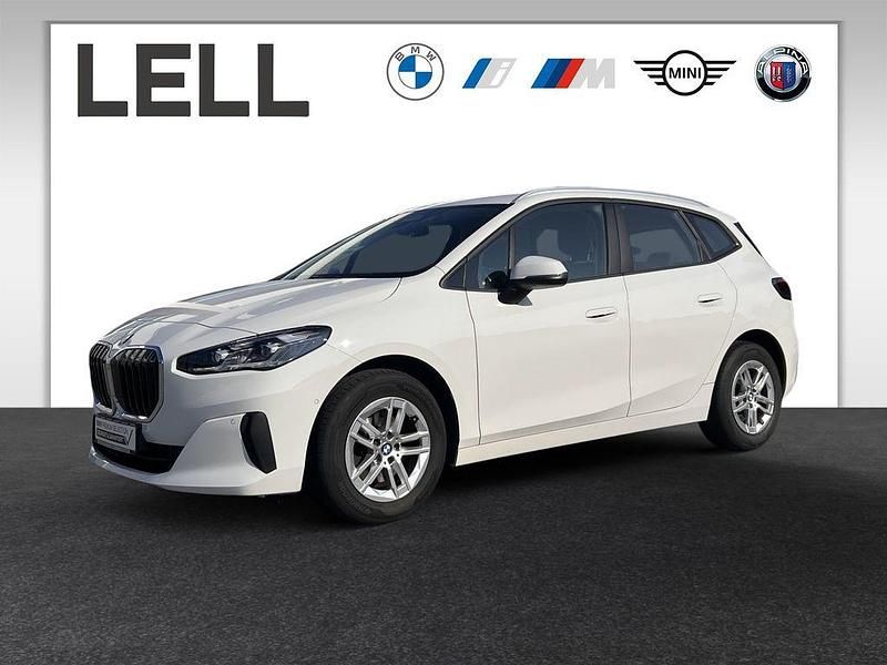 Weiß Gebraucht 2022 BMW 218 Active Tourer Van / Kleinbus | 23.850 € (Fairer Preis) - Bild 1/4