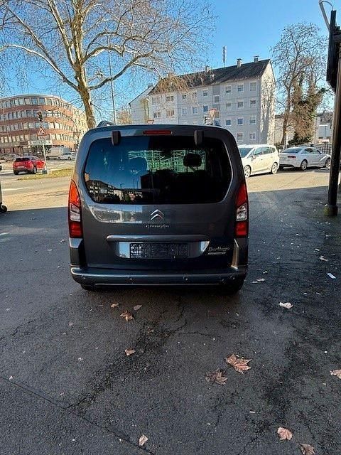Gebraucht Citroën Berlingo PureTech 110 PS (80 kW) 2016 Grau Van / Kleinbus