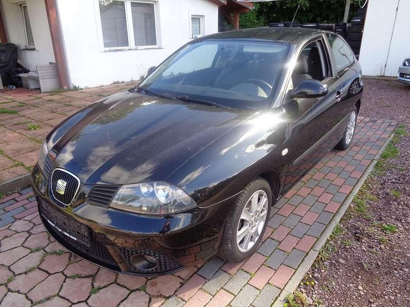 Schwarz Gebraucht 2006 Seat Ibiza Limousine | 2.490 € (Fairer Preis) - Bild 1/4
