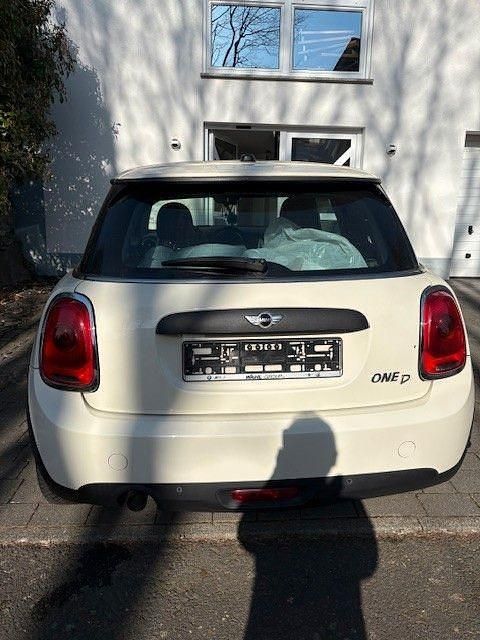 Gebraucht Mini One D 95 PS (69 kW) 2014 Gelb Kleinwagen