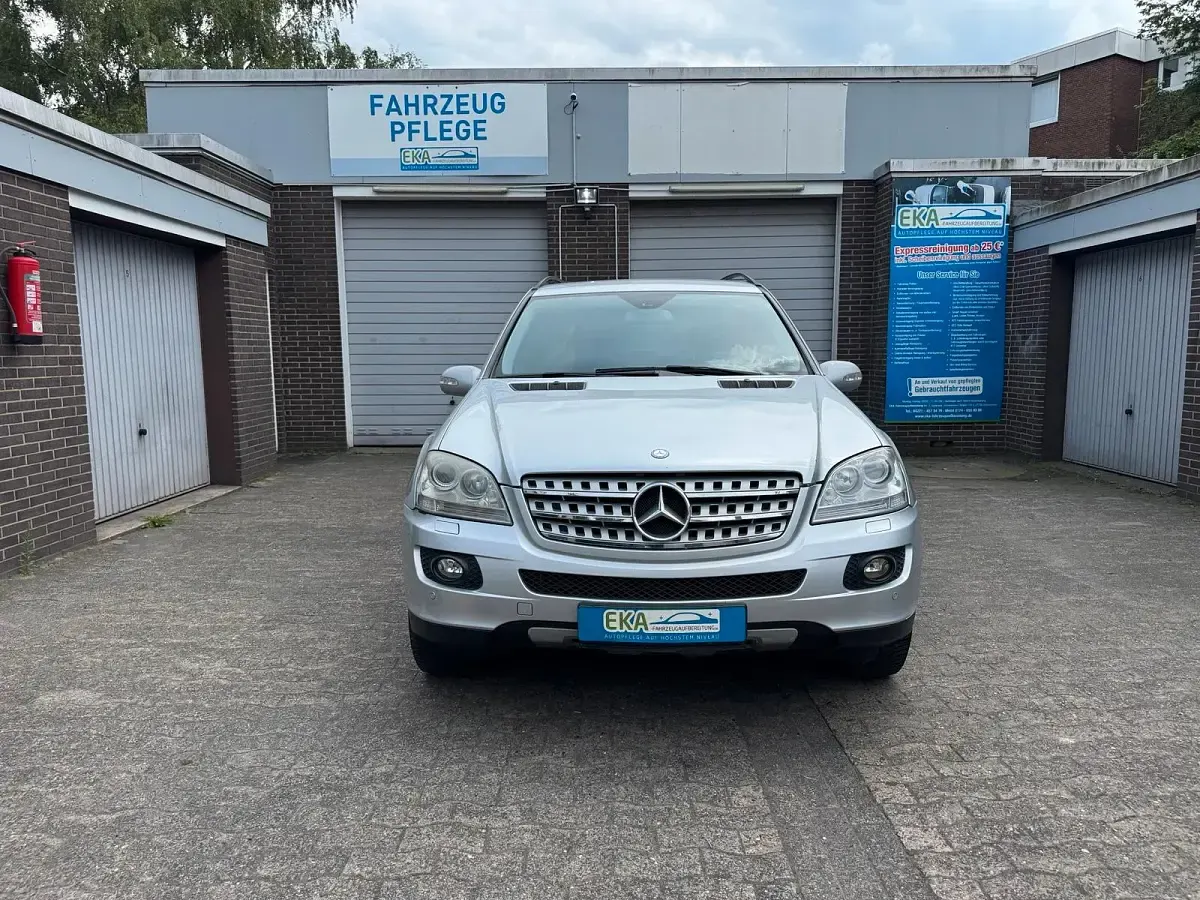 Gebraucht Mercedes ML320 Sport 224 PS (164 kW) 2008 Silber SUV
