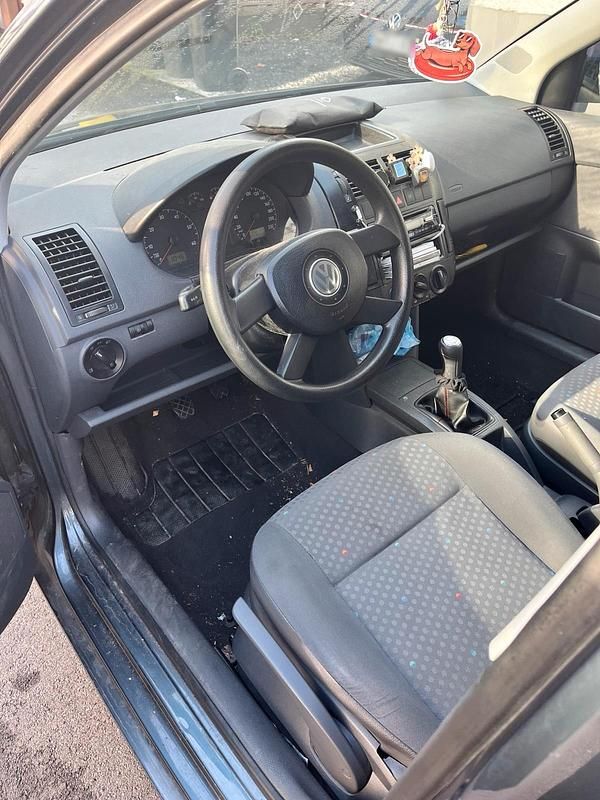 Gebraucht VW Polo 65 PS (47 kW) 2003 Grau Kleinwagen