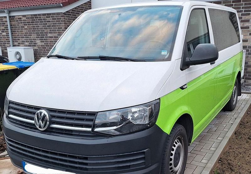 Weiß Gebraucht 2016 VW Caravelle Van / Kleinbus | 22.000 € (Superpreis) - Bild 1/4