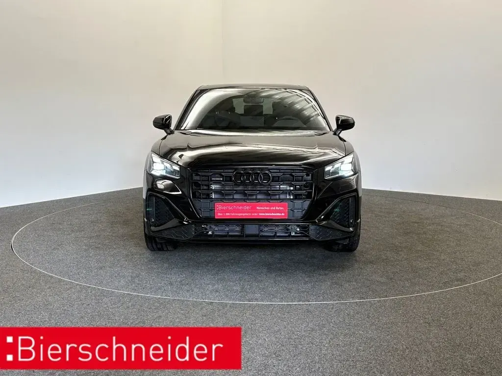 Używany Audi Q2 Competition 190 KM (139 kW) 2025 Czarny SUV