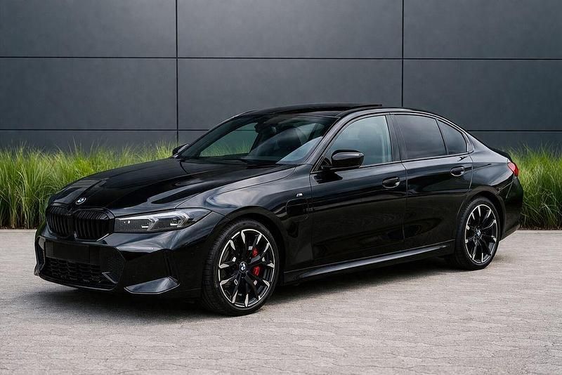 Gebraucht BMW 330e Performance 292 PS (214 kW) 2025 Schwarz Limousine