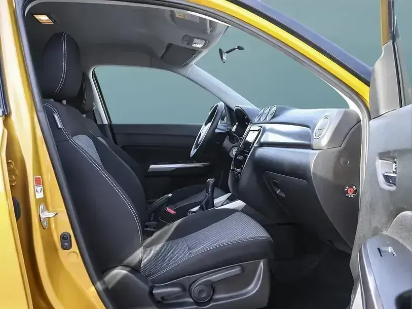 Gebraucht Suzuki Vitara Comfort 112 PS (82 kW) 2019 Gold SUV
