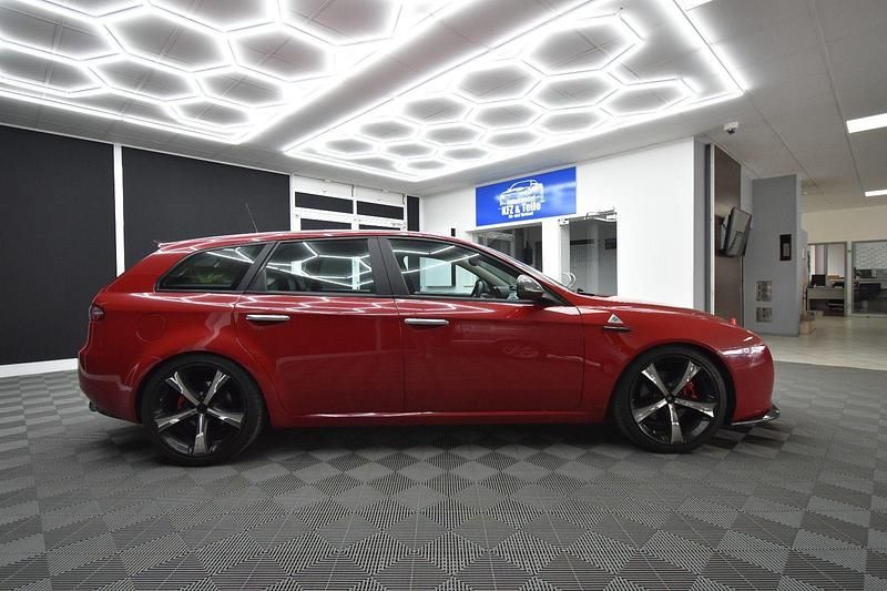 Gebraucht Alfa Romeo 159 185 PS (136 kW) 2007 Rot Kombi