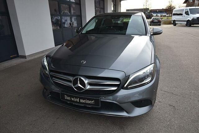 Gebraucht Mercedes C200 Avantgarde 184 PS (135 kW) 2020 Grau Limousine