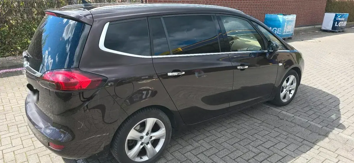 Gebraucht Opel Zafira 165 PS (121 kW) 2013 Braun Van / Kleinbus