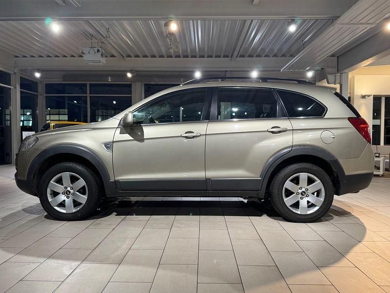 Gebraucht Chevrolet Captiva LS 136 PS (100 kW) 2009 Gold SUV