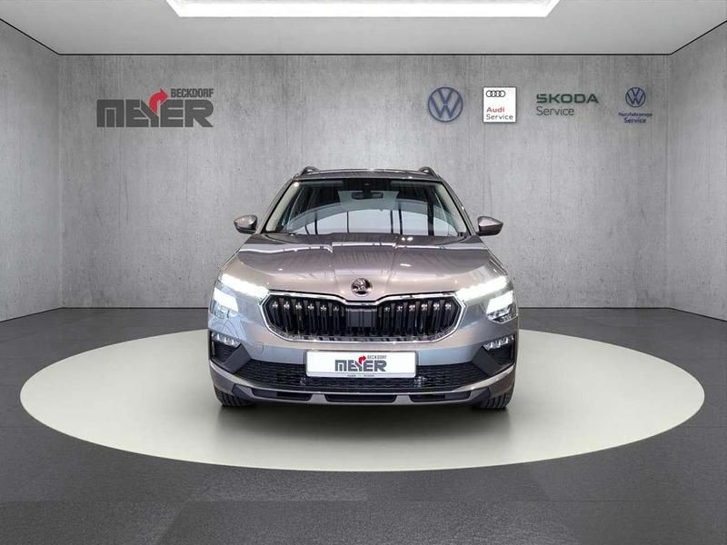 Neu Skoda Kamiq Essence 116 PS (85 kW) 2025 Grau SUV