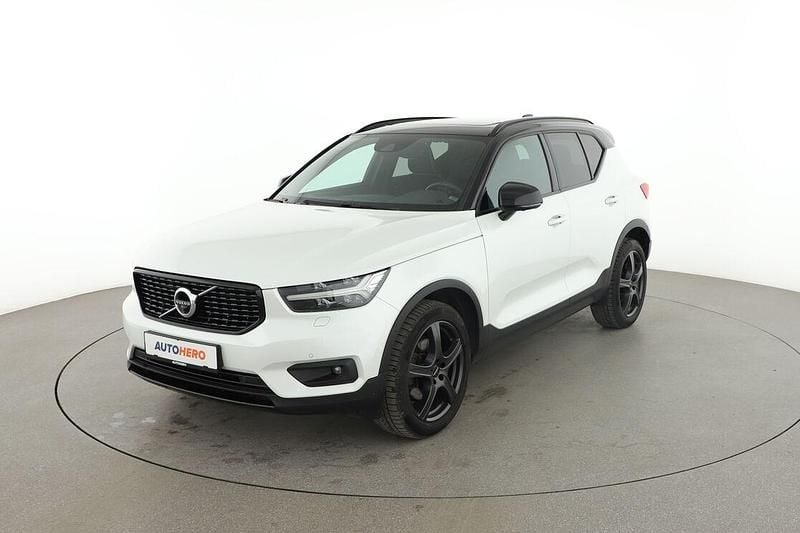 Weiß Gebraucht 2019 Volvo XC40 R-Design SUV | 23.870 € (Fairer Preis) - Bild 1/3