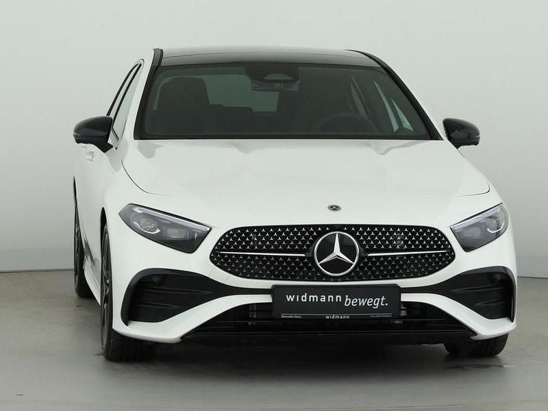 Gebraucht Mercedes A200 Night 150 PS (110 kW) 2025 Unilack polarweiß Limousine