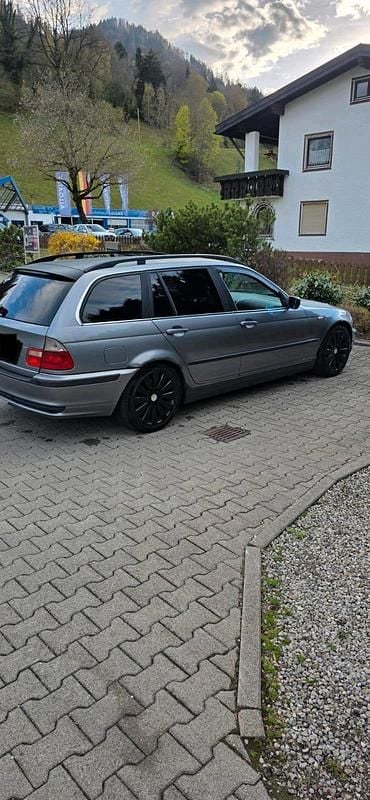 Second-hand BMW 320 150 CP (110 kW) 2004 Gri Break