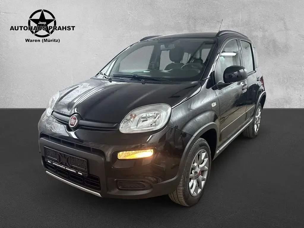 Gebraucht Fiat Panda 4x4 Wild 86 PS (63 kW) 2017 Colore esterno (cinema schwarz Kleinwagen