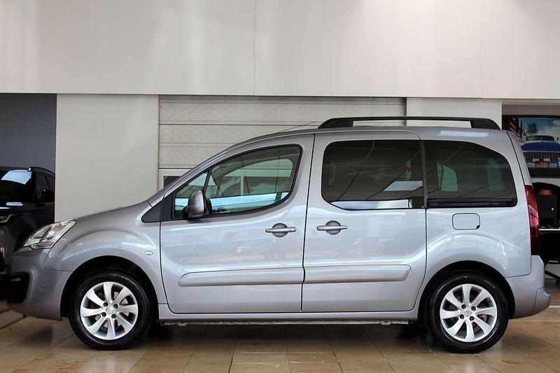 Gebraucht Peugeot TePee 99 PS (72 kW) 2017 Gris artense metallic Kombi