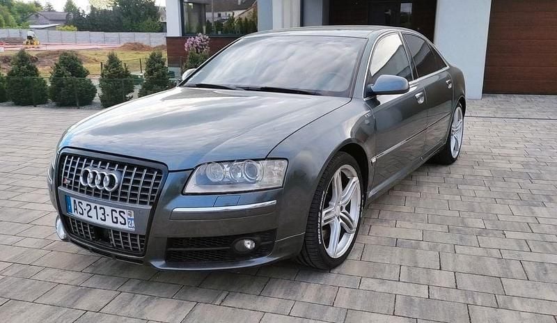 Grau Gebraucht 2007 Audi S8 Sport Limousine | 11.700 € (Guter Preis) - Bild 1/4