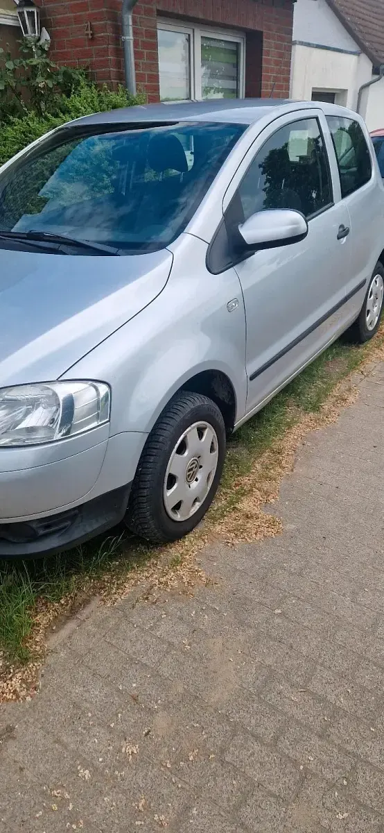 Gebraucht VW Fox 55 PS (40 kW) 2008 Silber Kleinwagen
