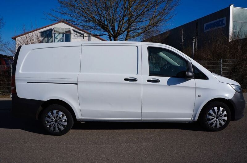 Gebraucht Mercedes Vito 102 PS (75 kW) 2020 Weiß Van
