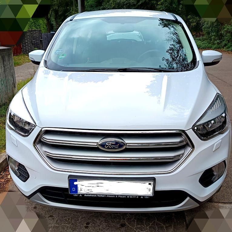Weiß Gebraucht 2019 Ford Kuga SUV | 14.999 € (Fairer Preis) - Bild 1/4