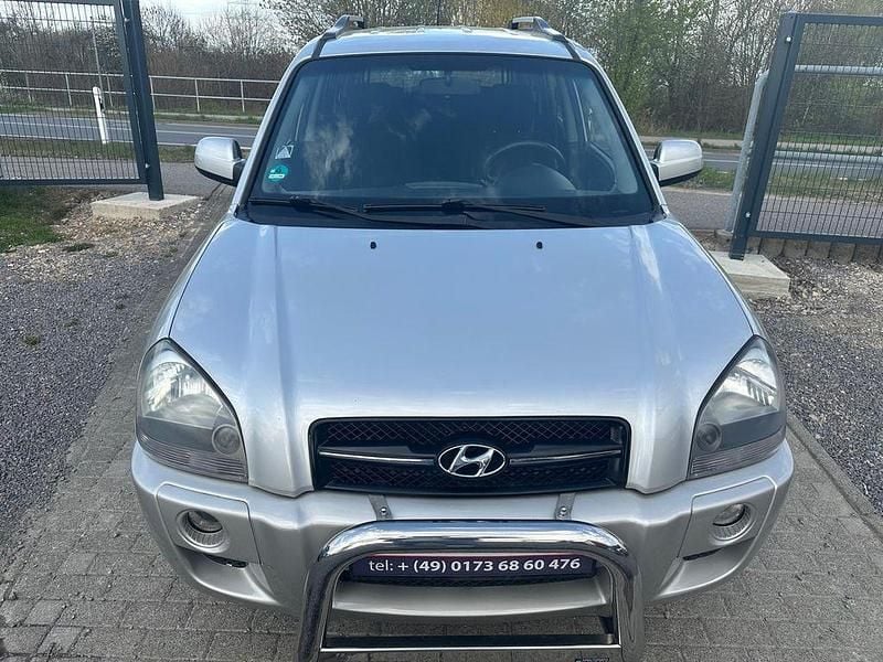 Gebraucht Hyundai Tucson GLS 141 PS (103 kW) 2007 Silber SUV