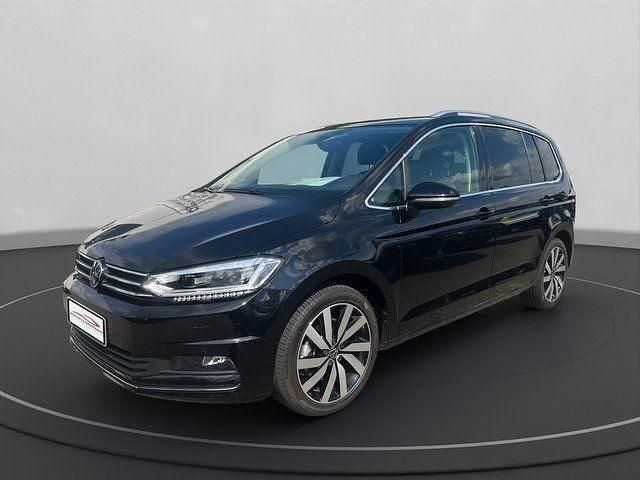 Gebraucht VW Touran Highline 150 PS (110 kW) 2024 Schwarz Van / Kleinbus