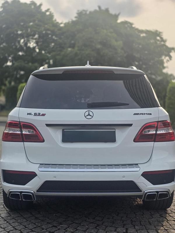 Gebraucht Mercedes ML63 AMG AMG 582 PS (428 kW) 2013 Weiß SUV