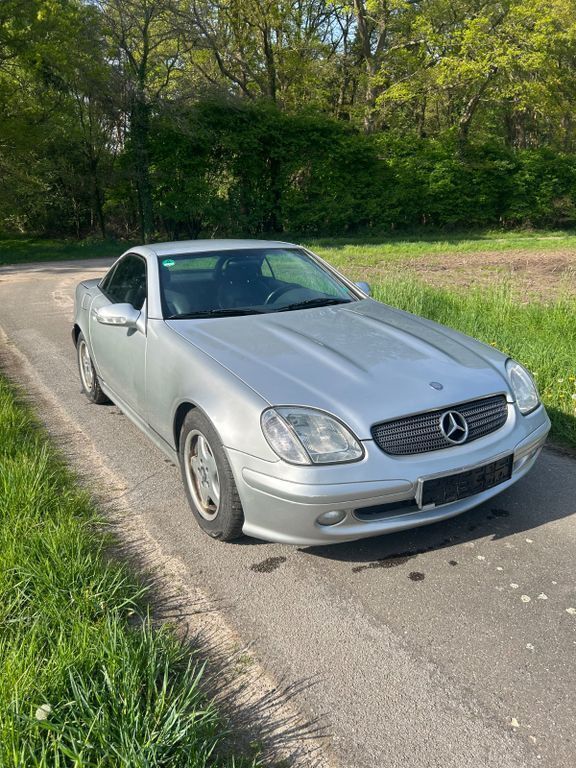 Silber Gebraucht 2000 Mercedes SLK200 Cabrio | 4.000 € (Fairer Preis) - Bild 1/4