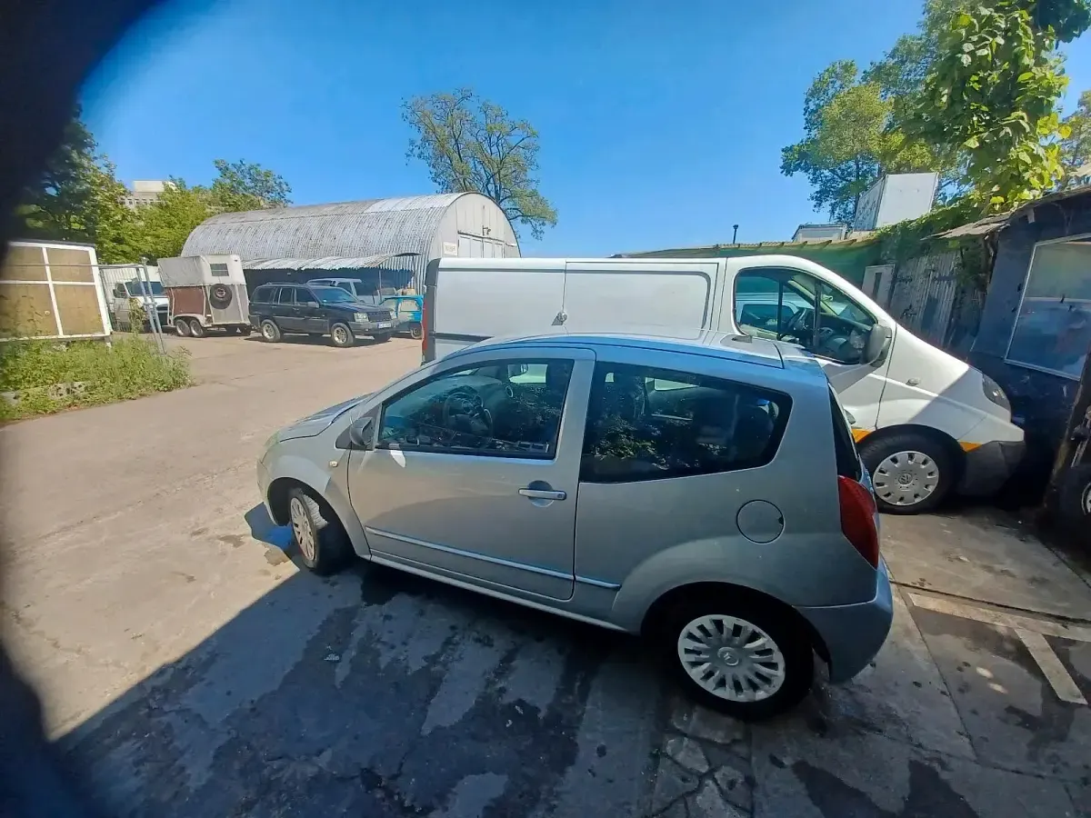 Gebraucht Citroën C2 73 PS (53 kW) 2007 Silber Kleinwagen
