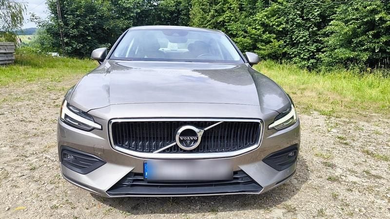Braun Gebraucht 2020 Volvo S60 Limousine | 23.800 € (Superpreis) - Bild 1/4