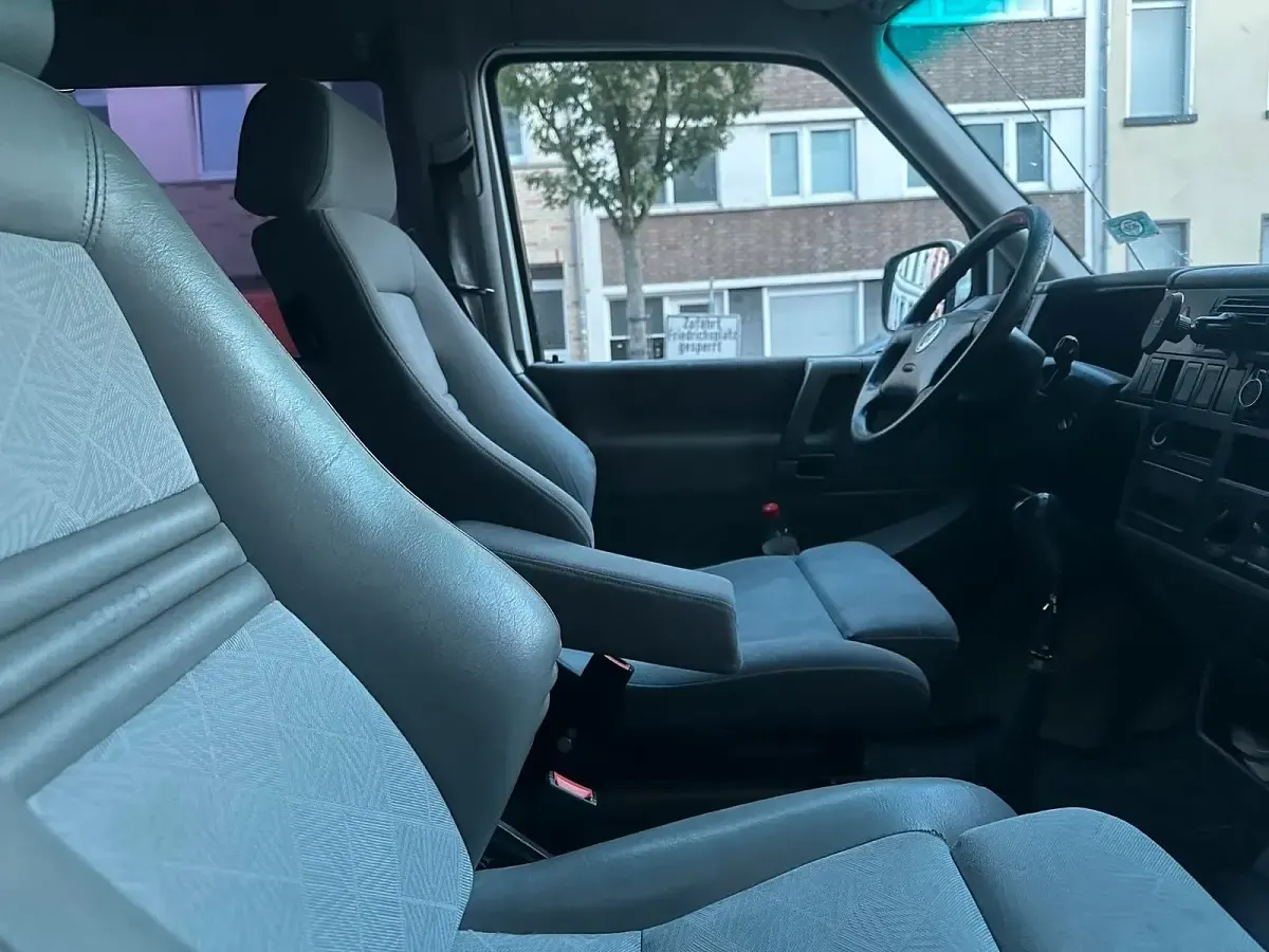 Gebraucht VW Caravelle 102 PS (75 kW) 1987 Weiß Van / Kleinbus