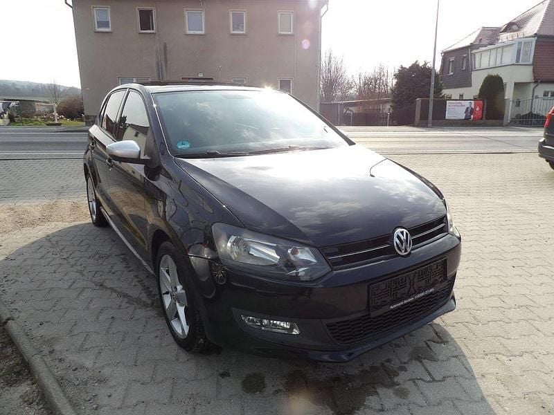 Gebraucht VW Polo Black Edition 86 PS (63 kW) 2013 Deep black perleffekt Kleinwagen